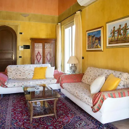Casa Olga - With Patio And Garden Villa