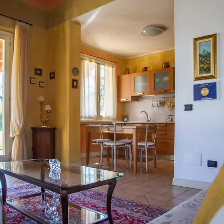 Casa Olga - With Patio And Garden Villa Dormelletto