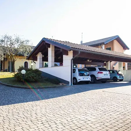 Casa Olga - With Patio And Garden Villa Dormelletto